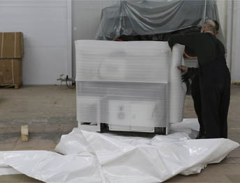 Фото Упаковка оборудования в термоусадочную пленку и изготовление жесткой глухой обрешетки #65