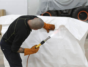 Фото Упаковка оборудования в термоусадочную пленку и изготовление жесткой глухой обрешетки #69