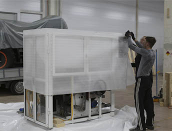 Фото Упаковка оборудования в термоусадочную пленку и изготовление жесткой глухой обрешетки #101