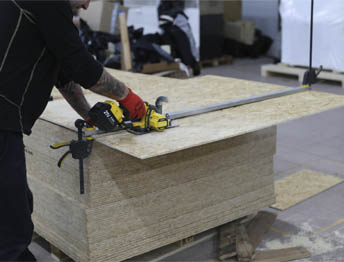 Фото Упаковка оборудования в термоусадочную пленку и изготовление жесткой глухой обрешетки #103