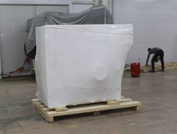 Фото Упаковка оборудования в термоусадочную пленку и изготовление жесткой глухой обрешетки #122