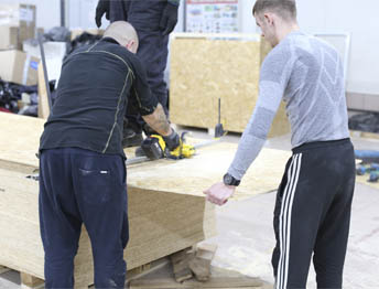 Фото Упаковка оборудования в термоусадочную пленку и изготовление жесткой глухой обрешетки #133