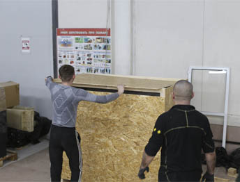 Фото Упаковка оборудования в термоусадочную пленку и изготовление жесткой глухой обрешетки #135