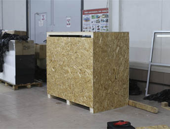 Фото Упаковка оборудования в термоусадочную пленку и изготовление жесткой глухой обрешетки #138